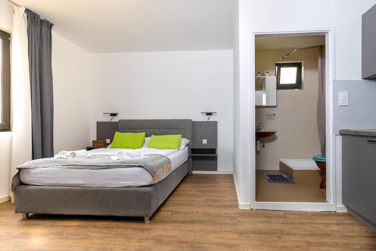 Apartments Dida Sime Starigrad Paklenica Εξωτερικό φωτογραφία